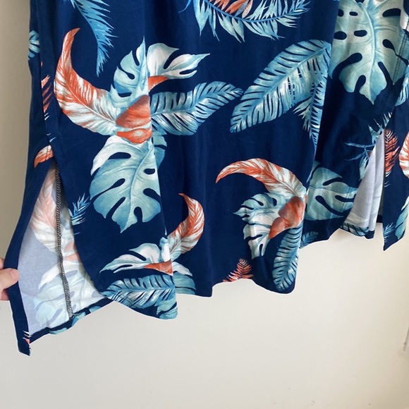 Emerald Boutique Teal blue Tropical tunic v-neck Top Plus size 1X - Picture 5 of 8